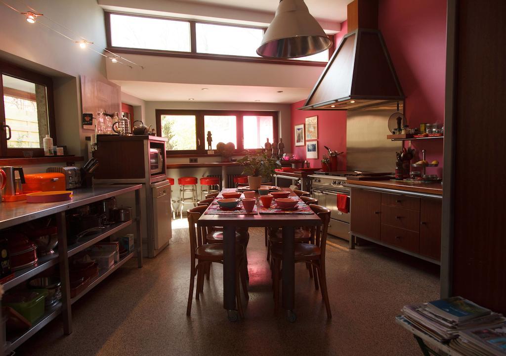 Guest House Les 3 Tilleuls Auderghem Bagian luar foto